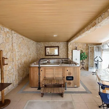 Belle Maison
